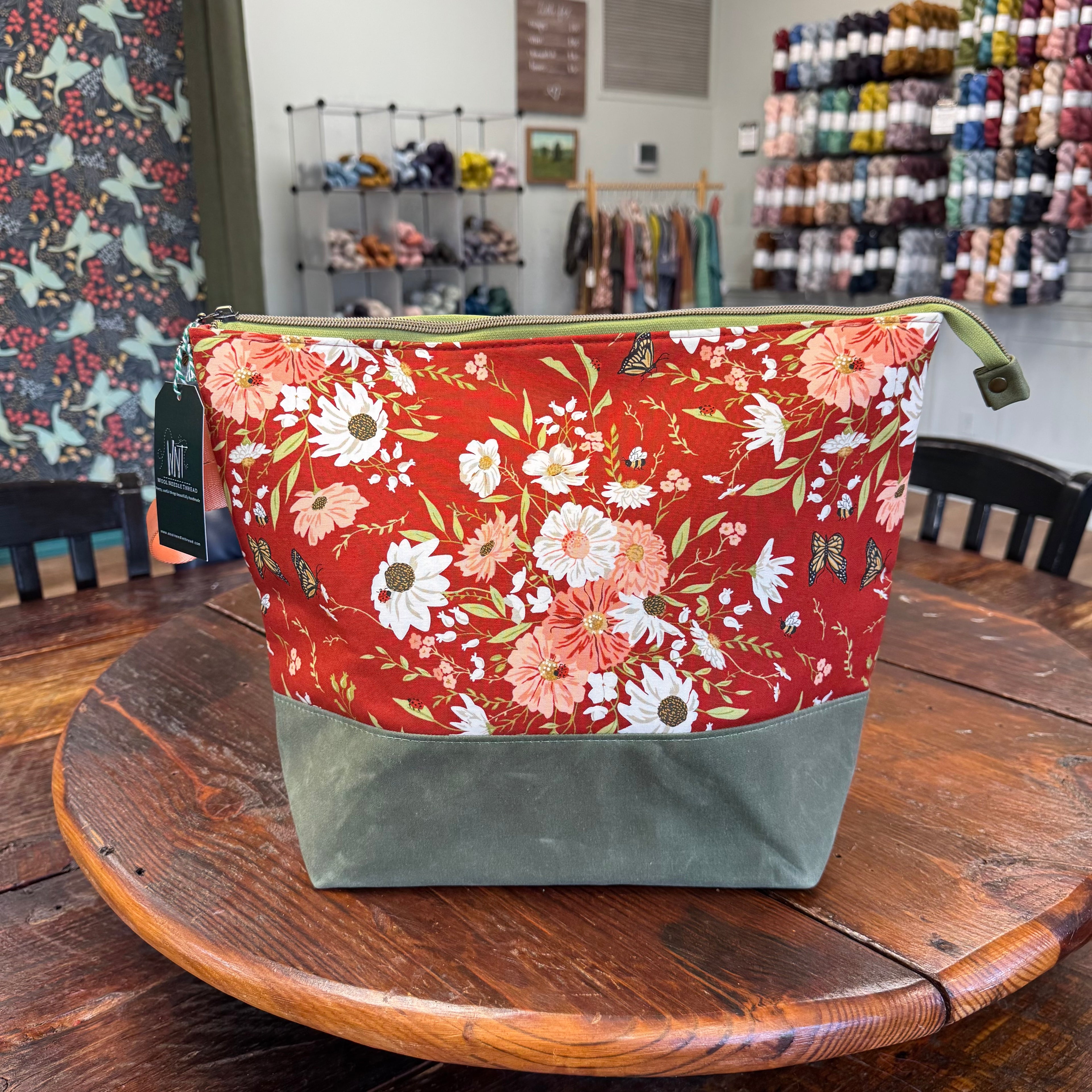 Wool Needle Thread XL Zipper Bag