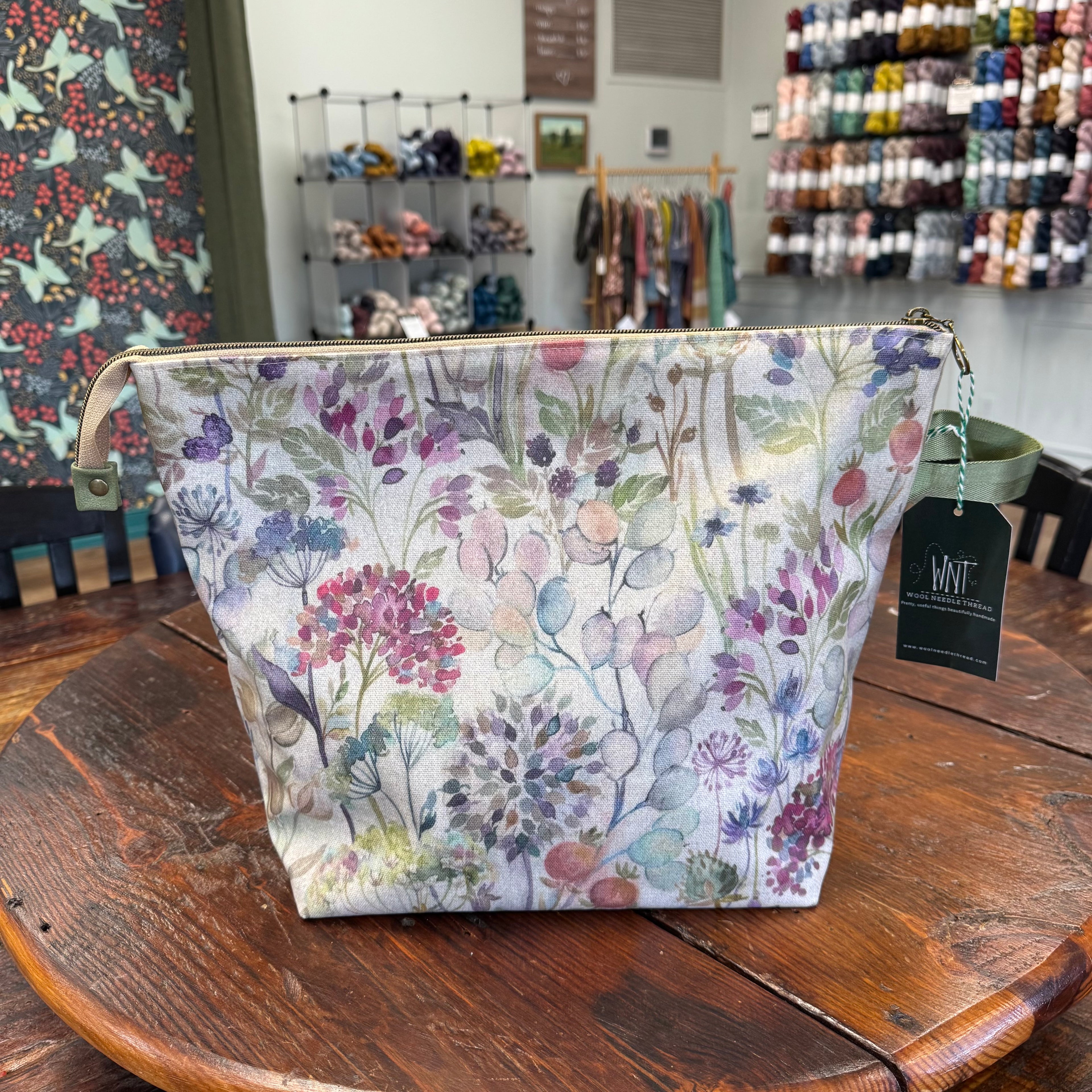 Wool Needle Thread XL Zipper Bag