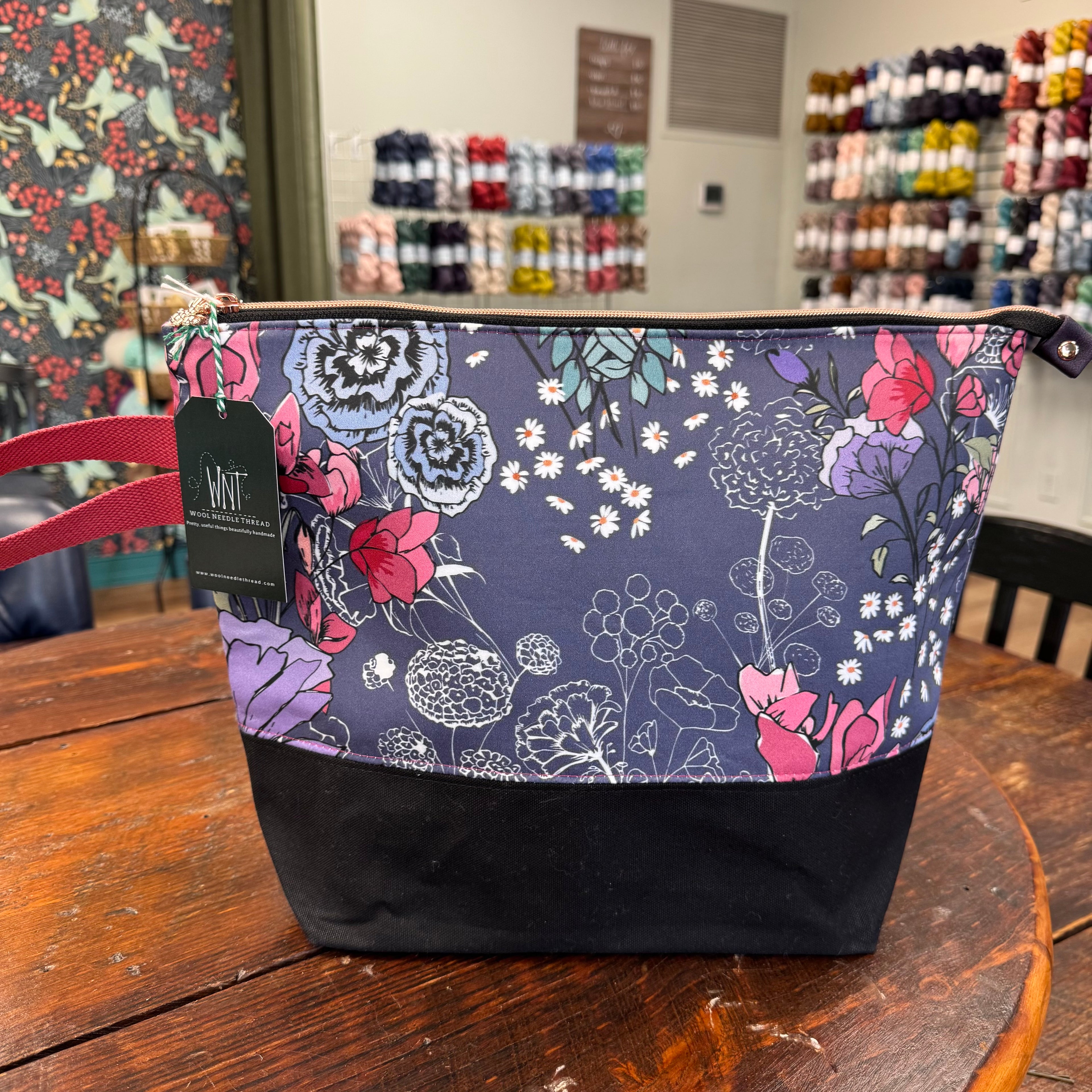 Wool Needle Thread XL Zipper Bag