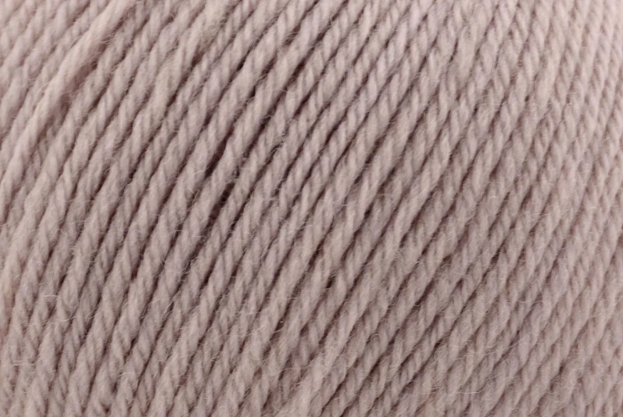 Universal Yarn Deluxe Worsted Superwash