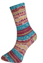Universal Yarn Saunter