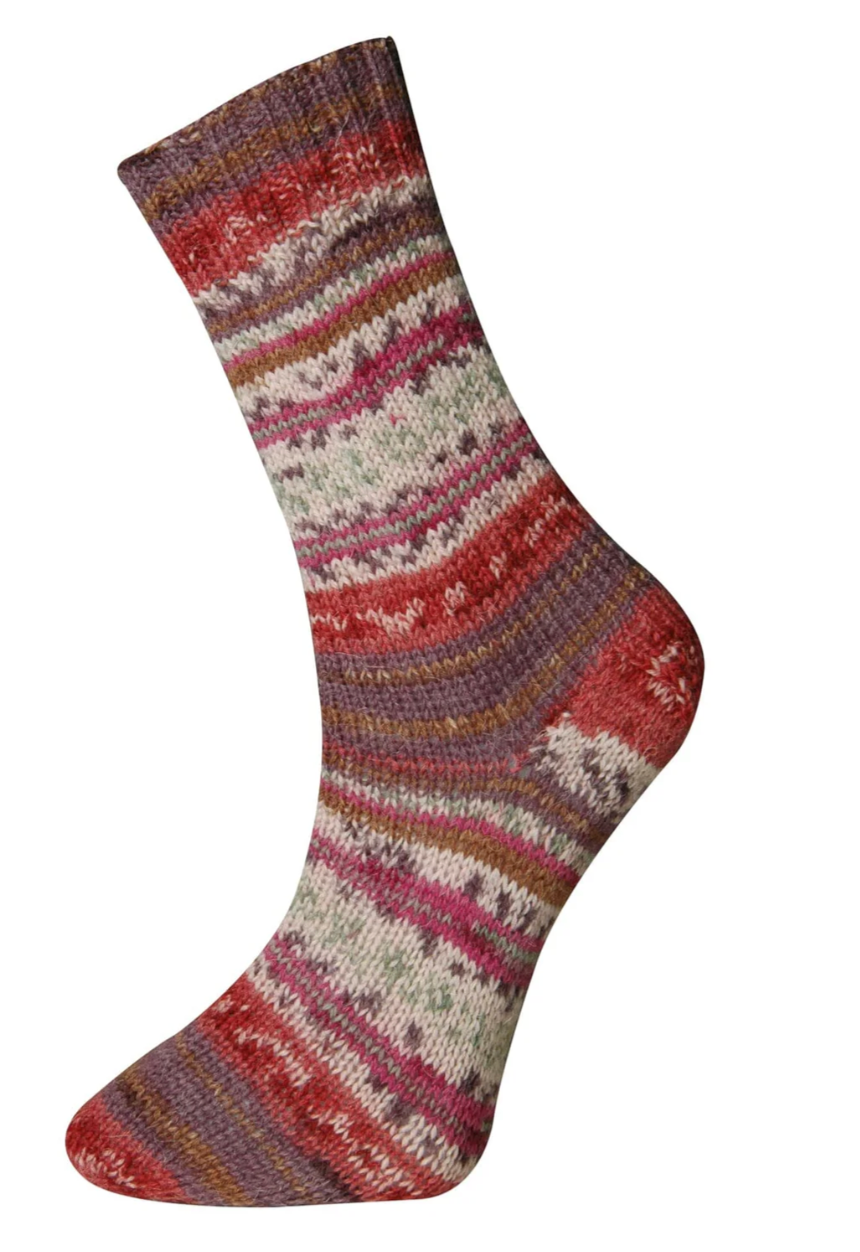Universal Yarn Saunter